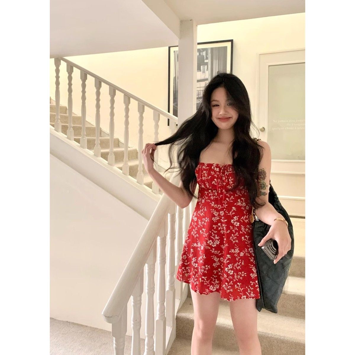 红色碎花吊带裙女春季2024新款度假风性感收腰显瘦A字连连衣