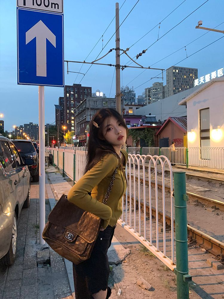 辣妹心机锁骨显瘦短上衣女薄款修身长袖针织T恤夏装